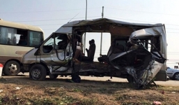 Vụ xe khách đối đầu, 5 người chết: Phó Thủ tướng yêu cầu khẩn trương điều tra, xử lý